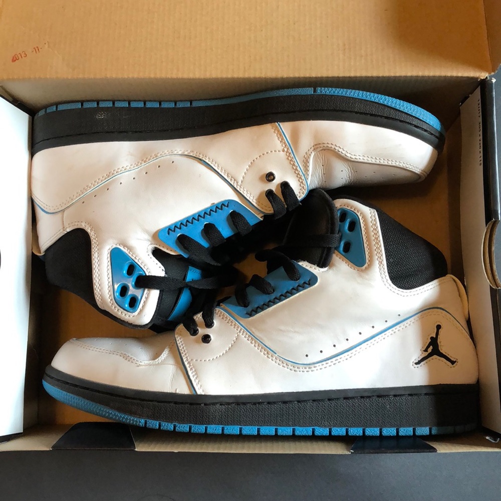 Jordan’s - jordan 1 flight 2